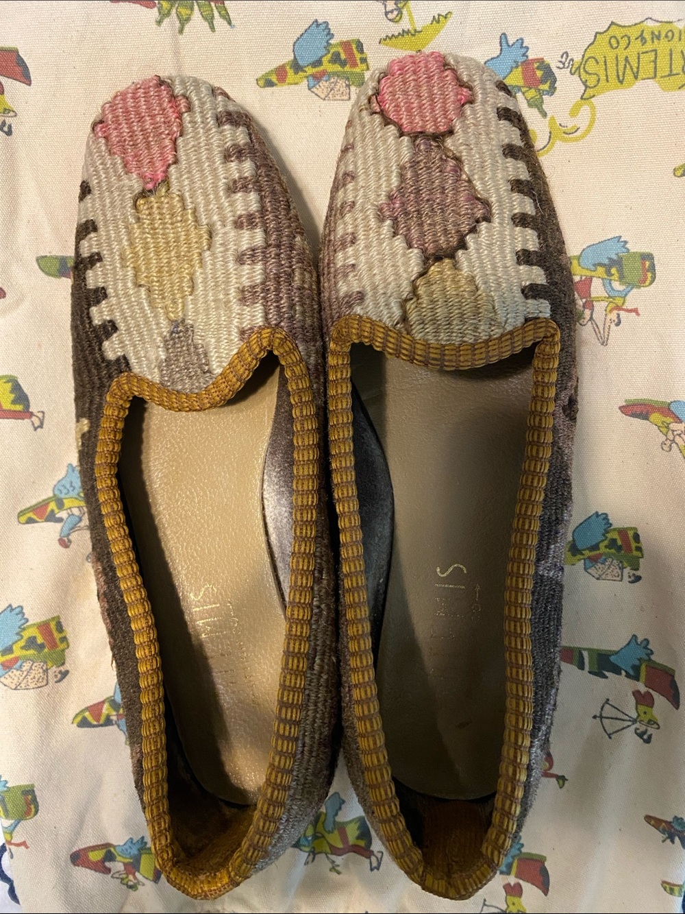 Artemis Design Co. Cream and Pink Embroidered Slip-On Flats